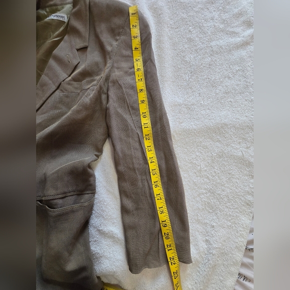 Emporio Armani Tan Women's Jacket - Picture 16 of 16